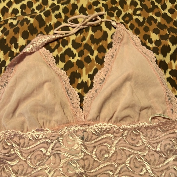 Beautiful Bebe lace halter top - Picture 6 of 9